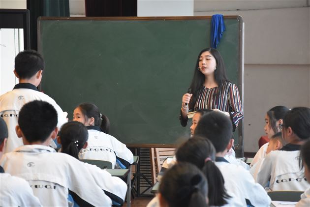 读名家经典悟百味人生——棠外承办成都市统编教材名著阅读“后期整合课”教学研讨会
