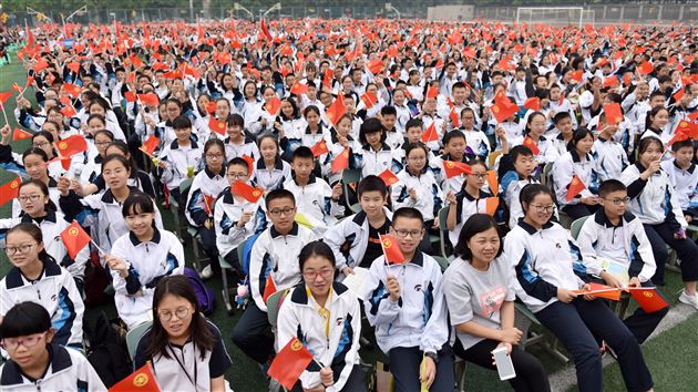 意气风发棠外人矢志无悔青年心——记棠外2018年“青春的步伐”五四青年节系列活动