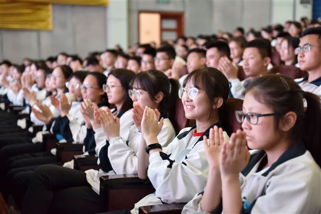 中国水电特高拱坝领军人物走进棠外诠释大国工匠精神——记棠外修身大讲堂之成勘院王仁坤专家分享交流会