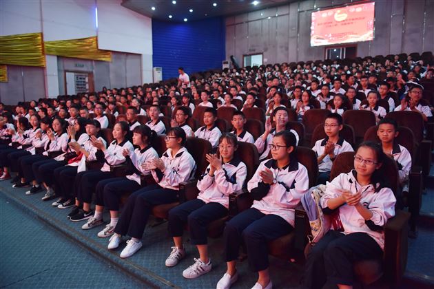 棠外2018年“五四青年节系列活动”之向上吧,急救青年!急救培训活动开展
