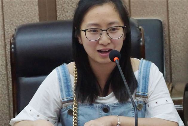 读书之乐何处寻数点梅花天地心——高中教师“共享阅读会”读书沙龙活动圆满举行