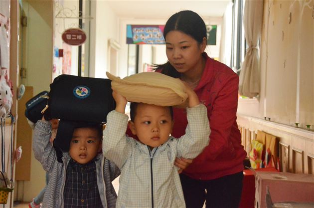 生命第一安全避险——棠外实验幼儿园地震疏散演练顺利完成