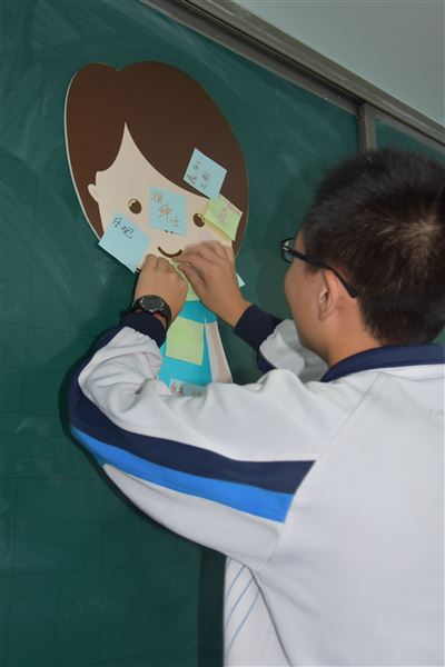 青春颜懵懂心——记棠外“525心理健康节”系列活动(一)