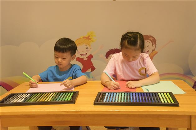 超级飞侠来啦——棠外实验幼儿园开展乘机安全知识进校园活动