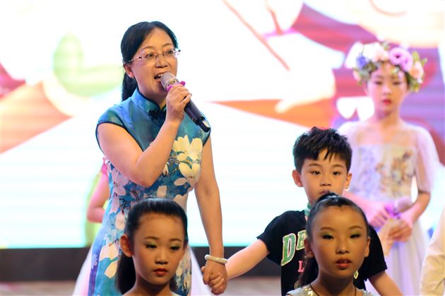 绚丽缤纷的舞台看我们精彩演绎——棠外附小隆重举行2017——2018学年度学生综合素质展示活动