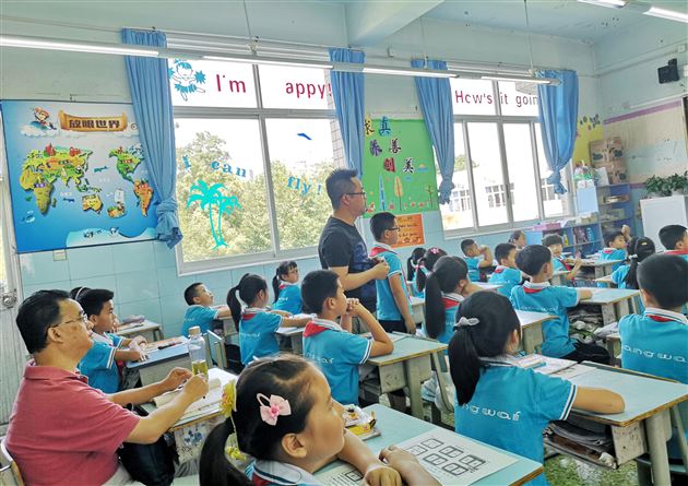 中西问路知多少——记棠外附小刘旭工作室活动