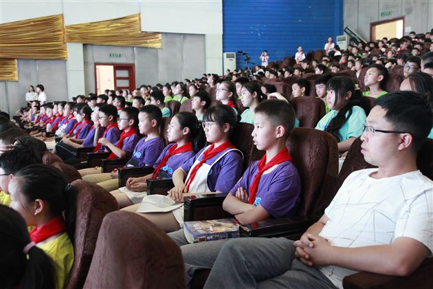 了解武器发展史珍惜美好新生活——棠外附小第八期学生讲堂开讲
