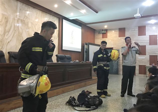 我是小小消防员防火防灾我能行——记一年级家长义工课堂