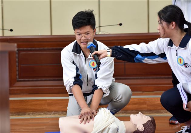 盛夏的果实行走的力量——记棠外国际班U-Course综合课程展示暨散学典礼