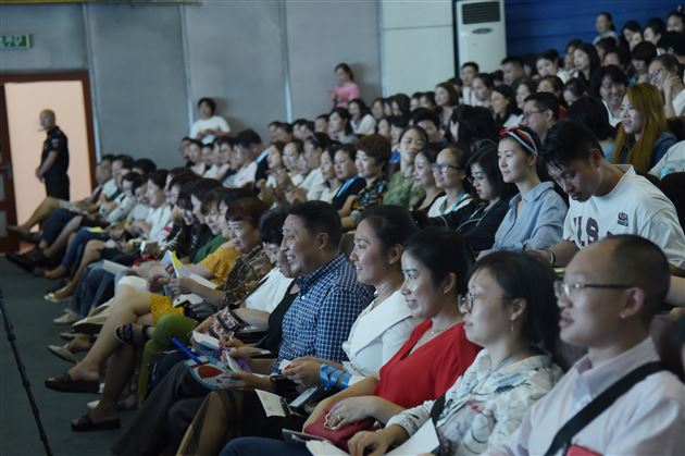 解密表扬与鼓励的区别——棠外实验幼儿园2018—2019第一期家长课堂
