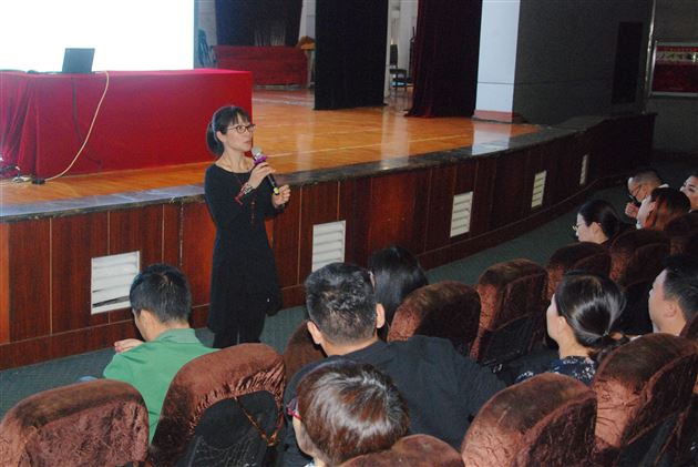 “鼎”力合作,构建家校平台——棠外附小隆重举行第十六届一年级家长学校开学典礼暨家庭教育讲座