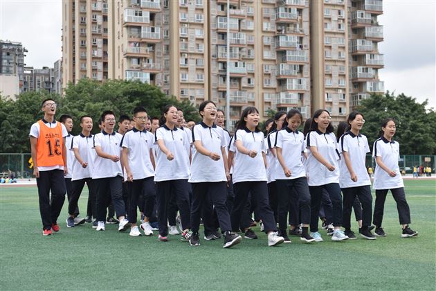 棠外高中部举行第十五届班级队列队形跑操比赛