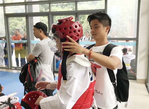 喜报：棠外初中部跆拳道队参加2018年成都市双流区中小学生跆拳道锦标赛喜获佳绩