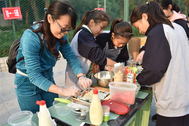 爱心恒久远义卖情无限——棠外第十五届师生爱心义卖活动