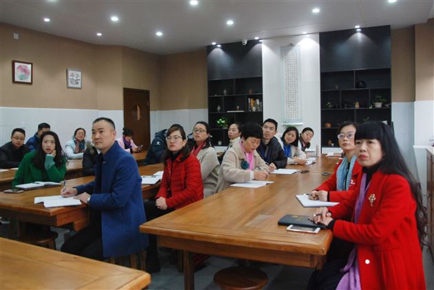 学习劳模精神争创一流业绩——附小开展学习系列活动(一)