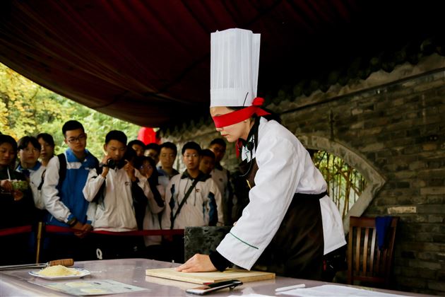 品川香美味悟人生滋味——记初2016级开展社会实践活动