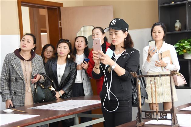 “护航编队再集结”附小召开第16届家委会工作会