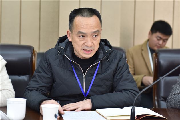成都市国际化学校“国家课程实施、中外课程融合与应用”专家组到我校调研座谈