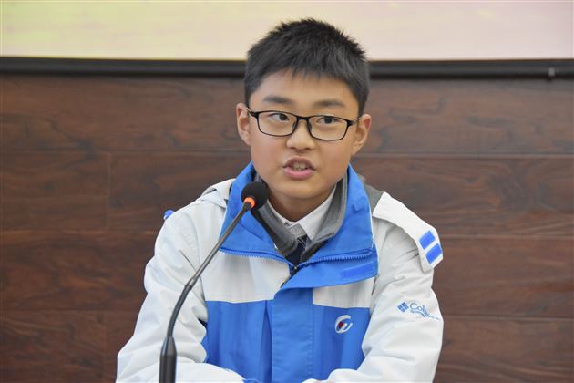 我用望远镜找的不是对手,是榜样——记初2017级“榜样的力量”演讲比赛