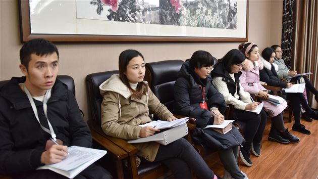 成都市刘勇名师工作室开班仪式暨主题研讨活动在棠外隆重举行