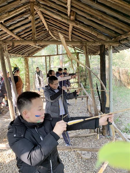 别样的体验别样的收获——记附小六年级户外拓展活动