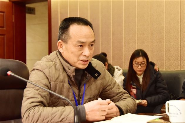 体艺卫处召开“弘扬劳模精神,奋力推进艺体工作再上新台阶”专题会