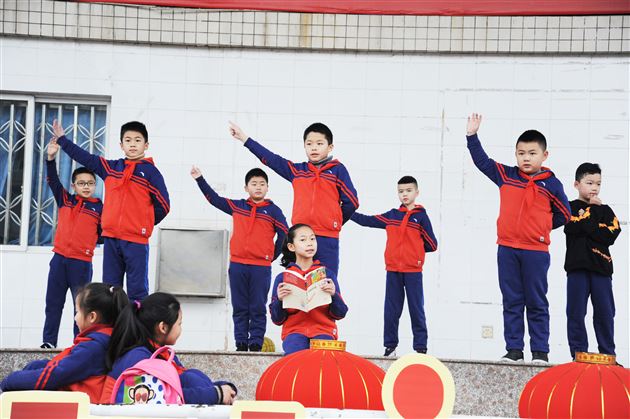 树文明风 做文明人——我校附小隆重举行2018—2019学年下期开学典礼