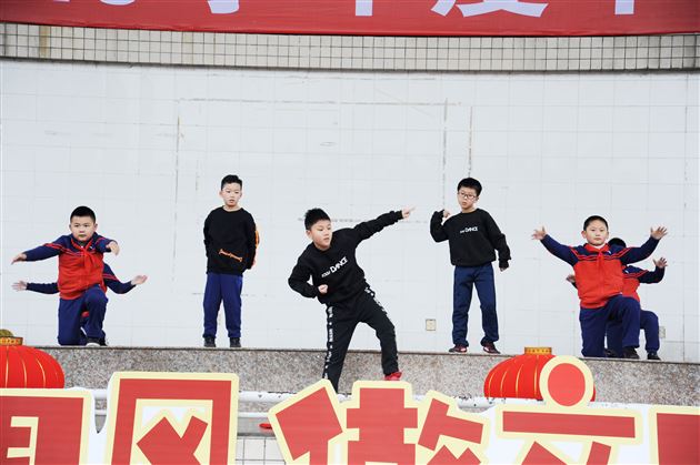 树文明风 做文明人——我校附小隆重举行2018—2019学年下期开学典礼