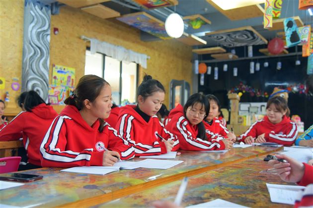 我校实验幼儿园开展传染病防控培训