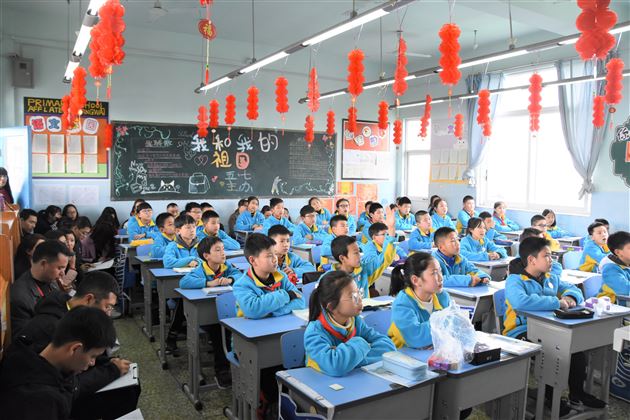 国培计划(2018)江油市教师培训团队到棠外跟岗实践