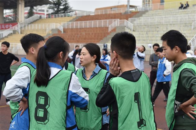 我校初中部2018-2019学年下学期班级排球联赛顺利落幕