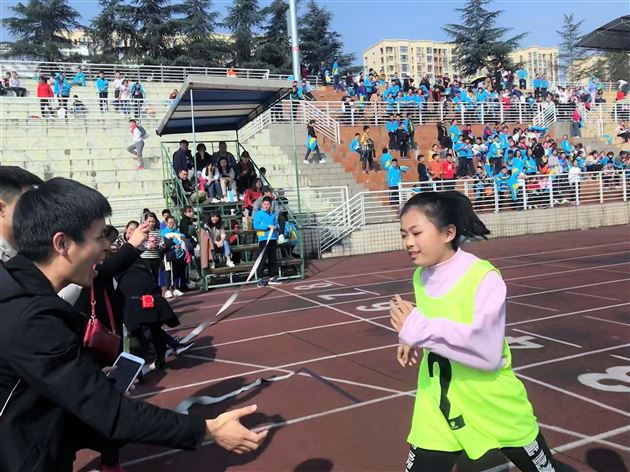 筑梦赛场 童影飞扬——我校附小隆重举行2019春季田径运动会