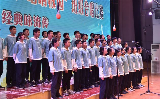 吟唱经典诗词 奏响青春乐章——棠外2019级初高中班级歌咏比赛成功举办