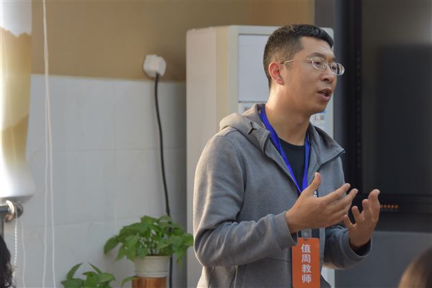 人才辈出心系党 薪火相传耀棠外——我校第一党支部召开全体党员大会