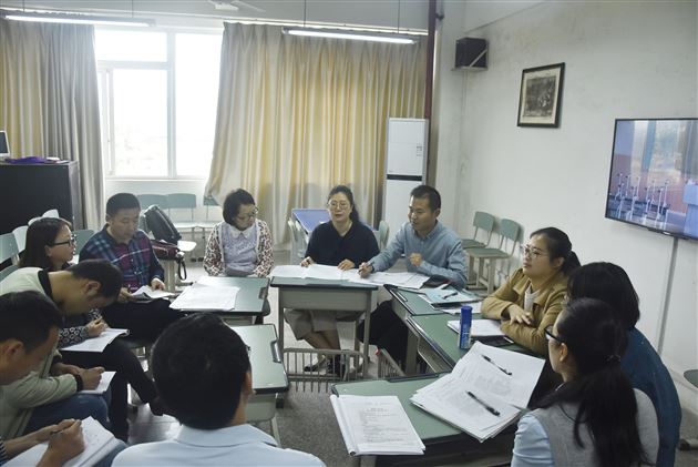 加强跨学部与校际教研 促进学科与内涵发展——记我校初高中政治组联合教研暨成都未来教育家联盟活动