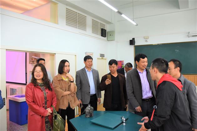 分享科创经验成果 辐射优质教育资源——冕宁县参访团到我校交流学习