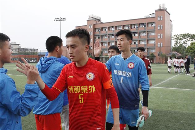 棠外高中男足代表双流区征战成都市第五届高中生综合运动会足球比赛获冠军