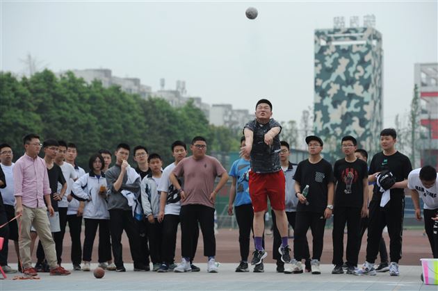 锦绣中华,奋进棠外,青春意气,生命华章——我校高中部第十六届田径运动会精彩呈现