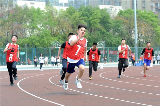 锦绣中华,奋进棠外,青春意气,生命华章——我校高中部第十六届田径运动会精彩呈现