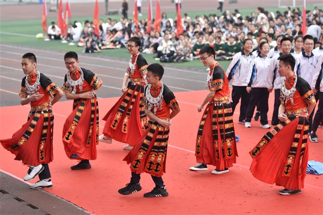锦绣中华,奋进棠外,青春意气,生命华章——我校高中部第十六届田径运动会精彩呈现