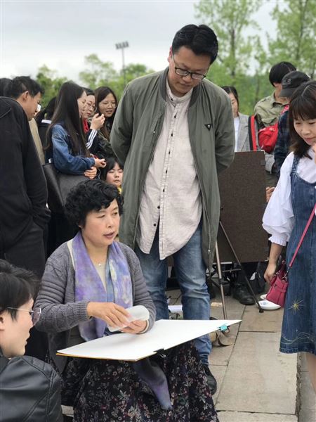 名师引领 专业提升——我校附小三位美术教师参加区美术骨干教师研修培训活动