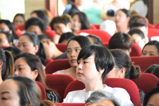家校再聚首,共话孩子教育那些事——记我校附小三年级年级家长会