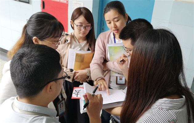 我校附小张俊老师献课双流区小学一、二年级道德与法制学科教研活动