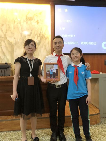 家长义工进校园  家校合力促发展——我校附小六年级开展家长义工课堂