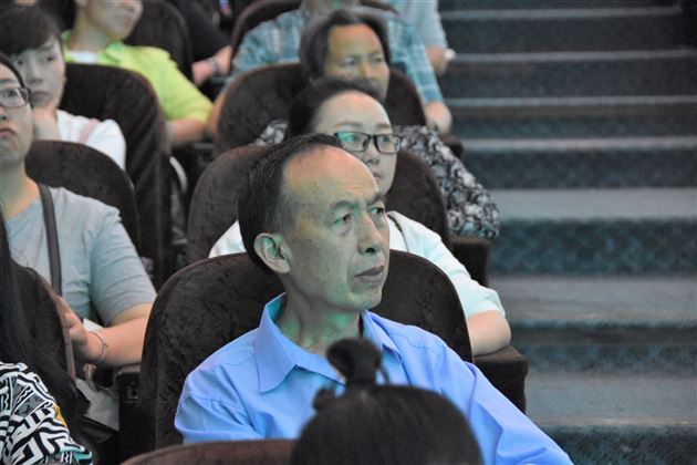 阅读,送给孩子一生的财富——我校附小一年级举行家长学校讲座