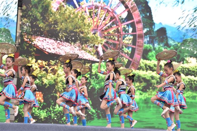 童心向祖国 同圆中国梦——我校附小隆重举行学生综合素质展示暨庆“六一”庆祝活动