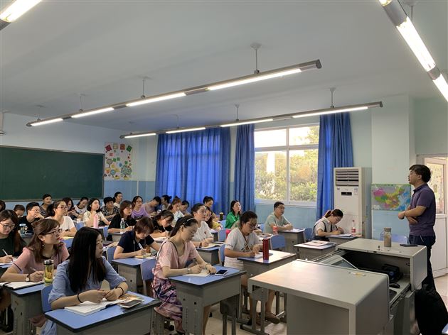 新教材 新理念 新实践——附小语文组成功开展新旧教材衔接专题培训活动