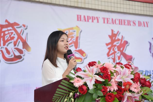 积蓄蓬勃力量 筑梦百年棠外——我校初中隆重召开2019—2020学年度开学典礼