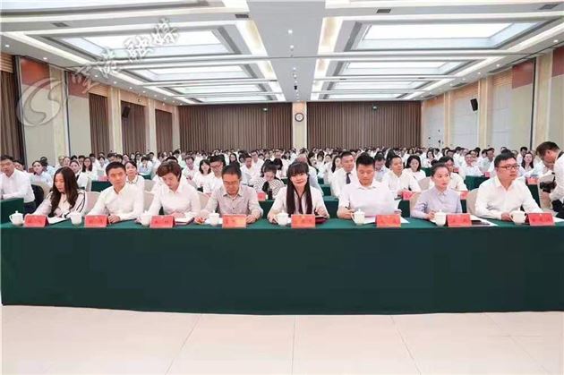 好风助力提质量 多元办学育栋梁——我校高中校长杜宗平出席区教育高质量发展大会并作交流发言