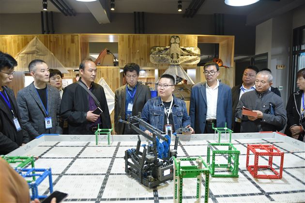 山东聊城临清市校长学习团莅临我校附小参观交流